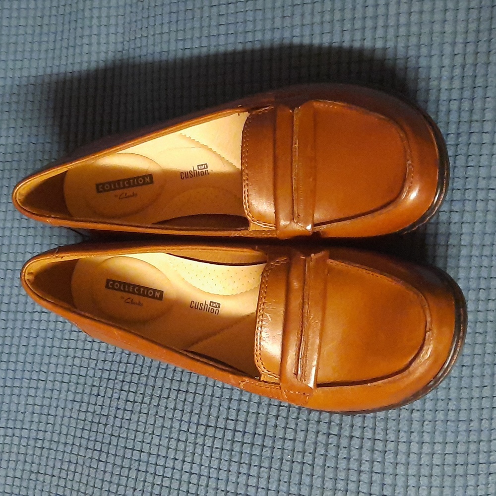 Women Collection By Clarks loafers.